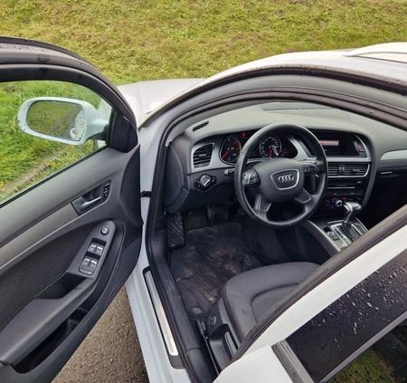 Audi A4 cena 44900 przebieg: 199000, rok produkcji 2013 z Żory małe 191